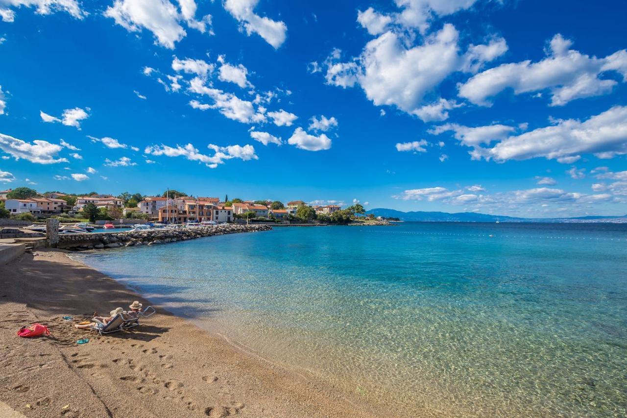 Apartments By The Sea Vantacici, Krk - 5347 말린스카 외부 사진